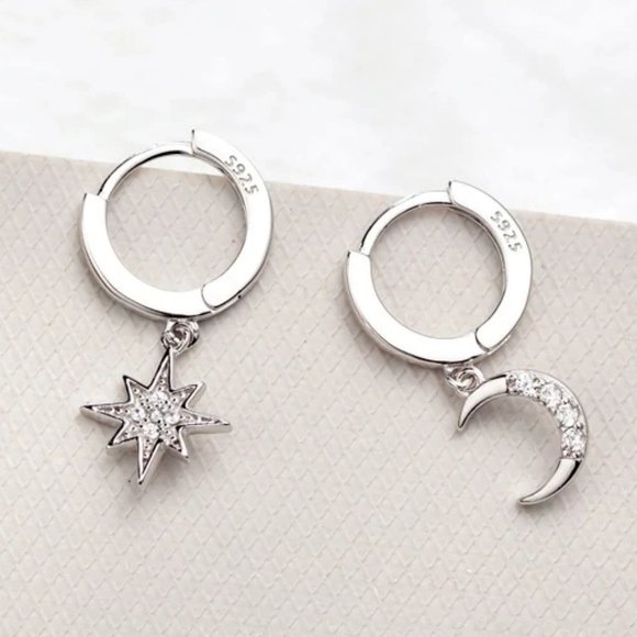 *NEW 925 Sterling Silver Diamond Moon Star Hoops X - Picture 1 of 14